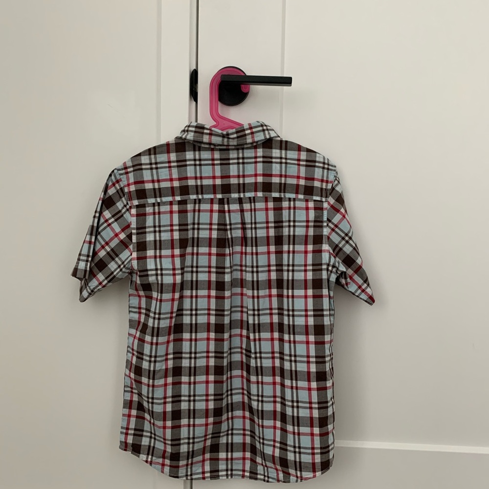 Short-sleeve shirt